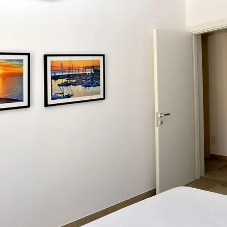Terrace In The Center Apartment *