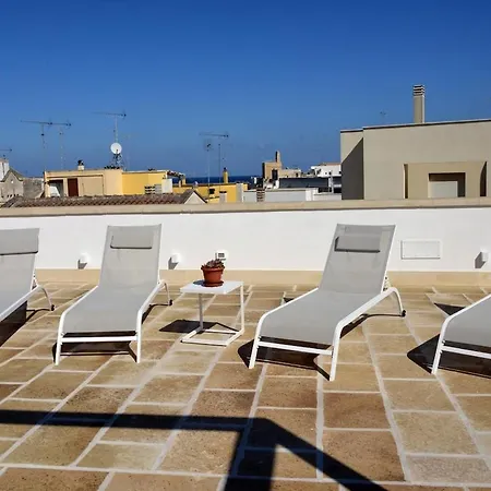 Terrace In The Center Apartment